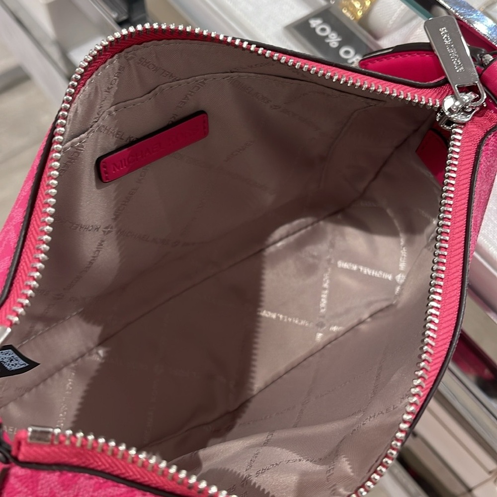 Michael Kors Jet Set Signature Logo Crossbody Bag with Case for Apple AirPods P - Picture 9 of 16